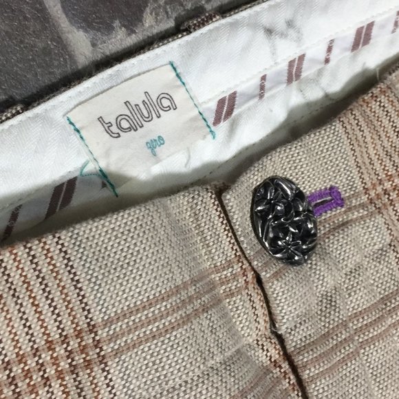 Talula Plaid Capris - Beige and Brown - Picture 5 of 5